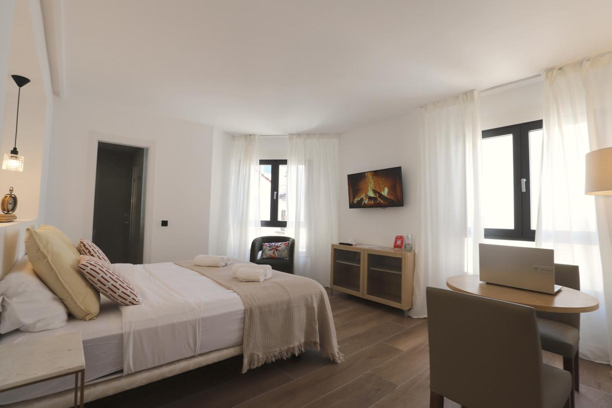 Edificio Leganitos Apartment Madrid Exterior photo